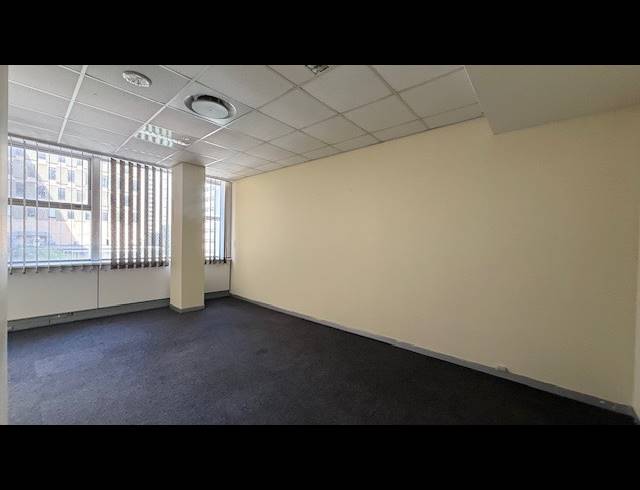273M² OFFICE TO LET IN DURBAN CENTRAL